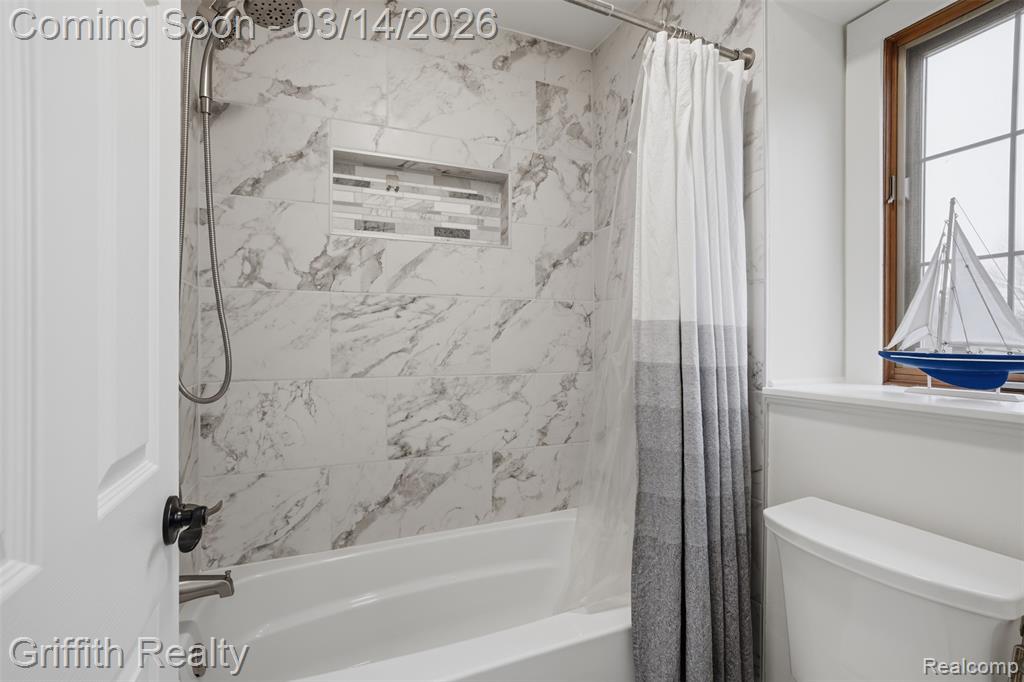 5068 Brookwood Meadows Drive, Brighton, MI 48116 — Photo 38