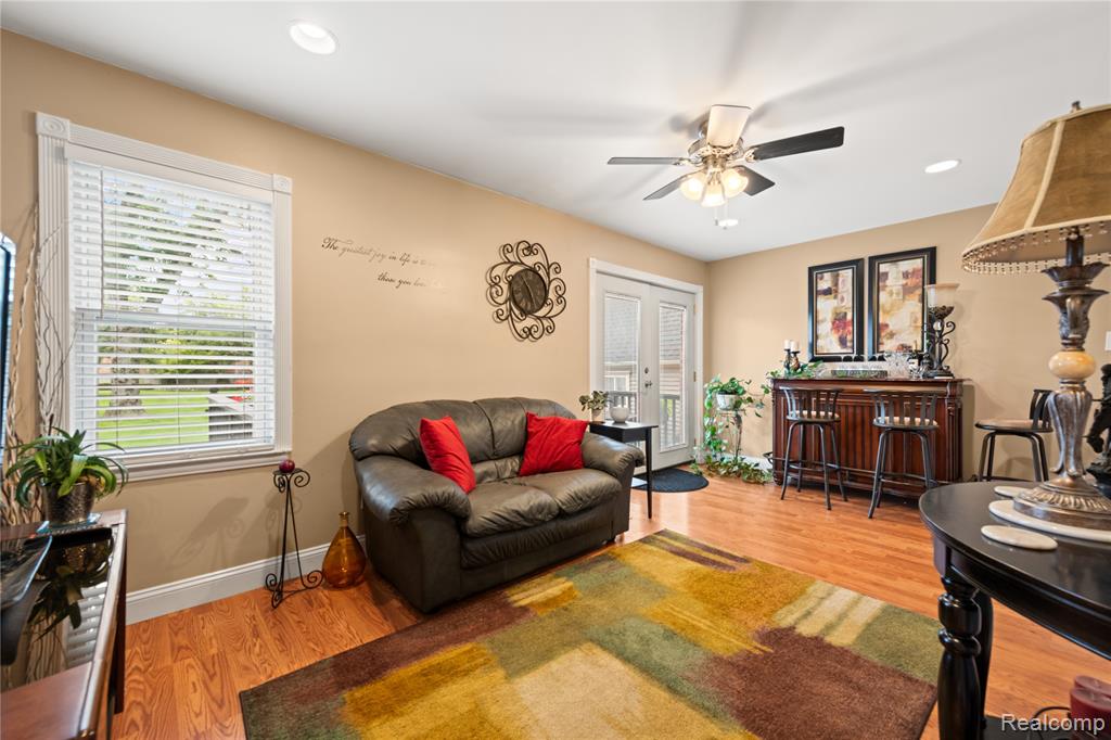 14962 Beatrice Street, Livonia, MI, 48154