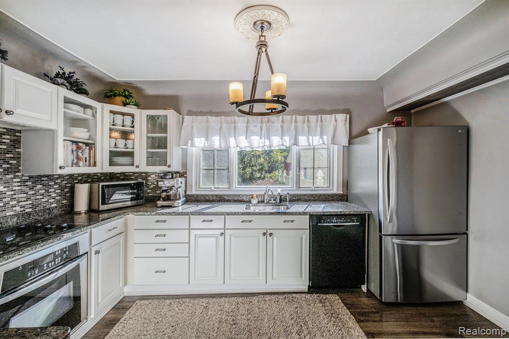 11499 Silver Lake Road, Byron, MI 48418 — Photo 3
