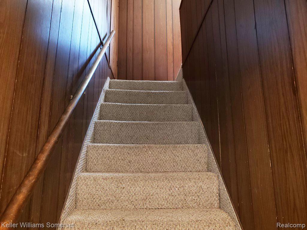622 E 12 MILE Road, Royal Oak, MI 48073 — Photo 23