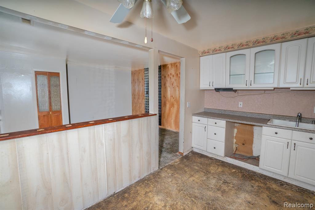 12667 Blackstone Street, Detroit, MI 48223 — Photo 9