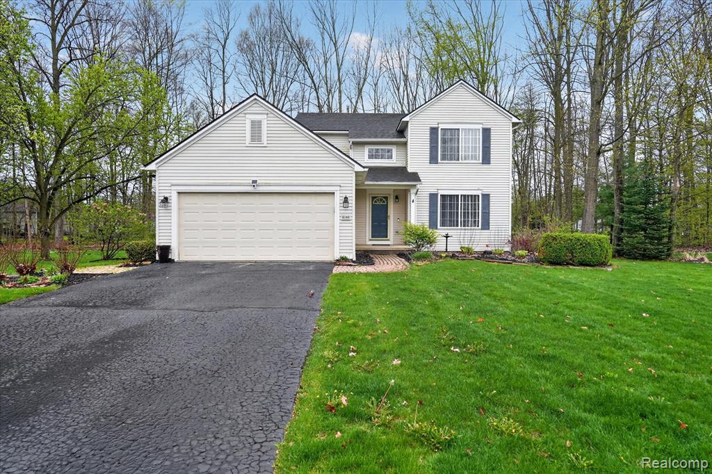 6140 Blue Heron Drive, Howell, MI 48843 — front exterior