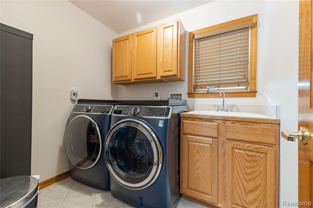 9362 Owen Street, Grosse Ile, MI 48138 — Photo 22