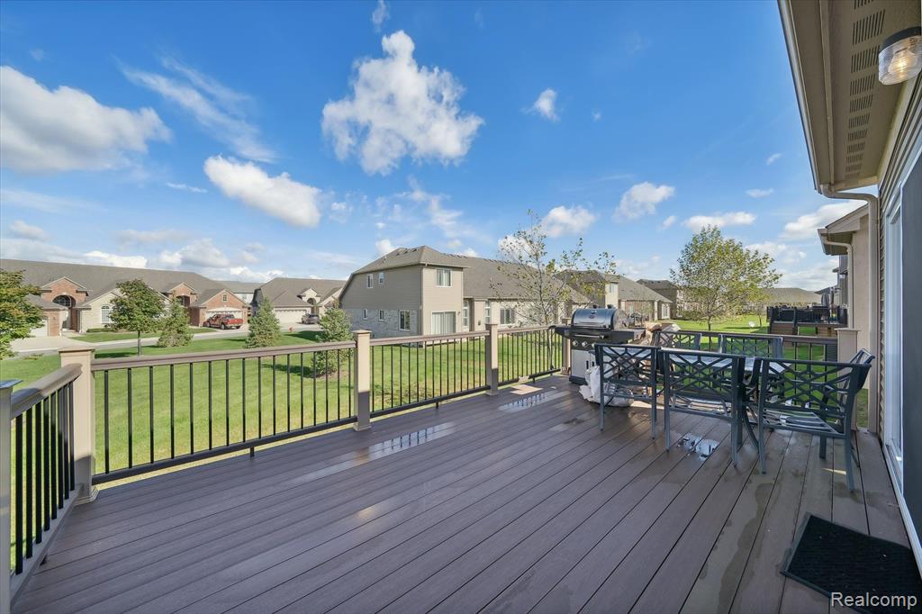 5121 HAWKSEYE Trace, Warren, MI 48092 — Photo 48