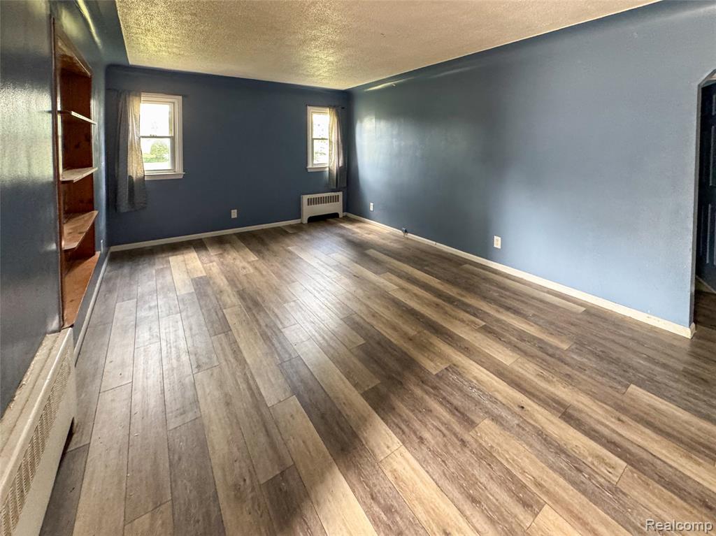 921 Venoy, Garden City, MI — Photo 10