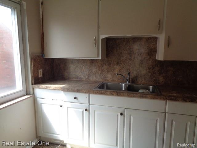 18927 Stansbury Street, Detroit, MI 48235 — Photo 29