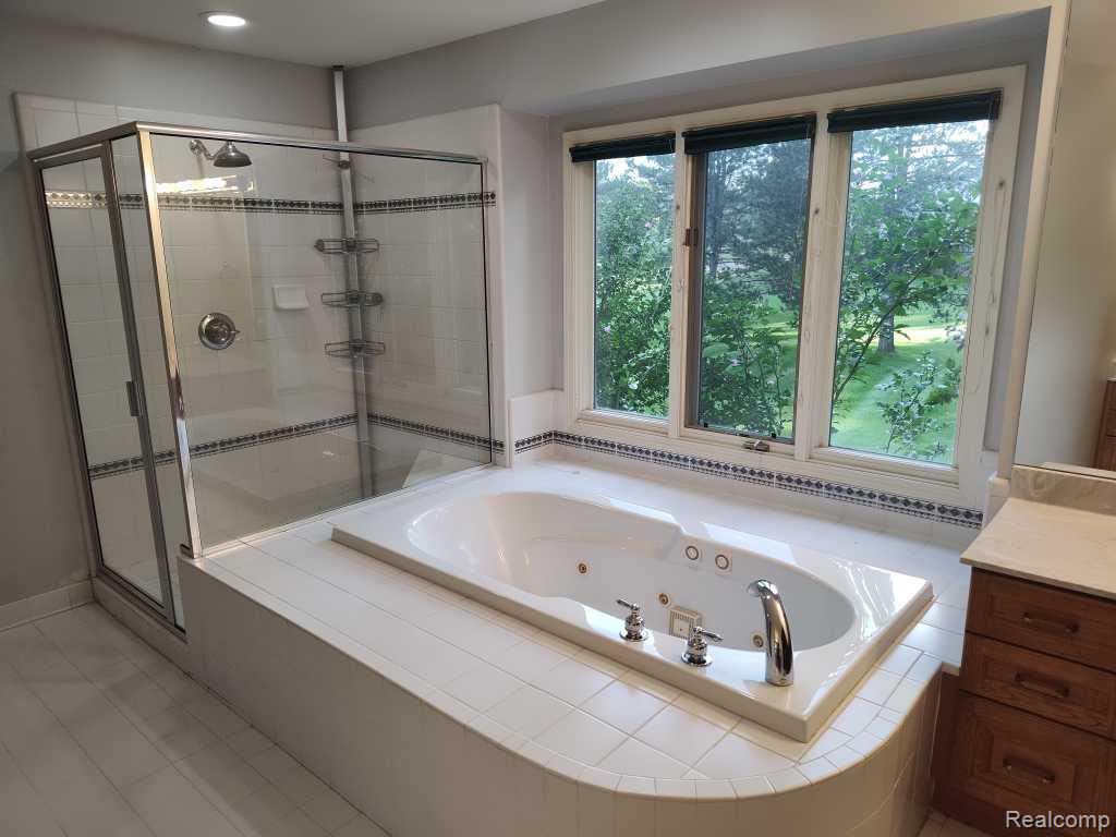1339 Pond Bluff Way, Brighton, MI 48114 — Photo 27