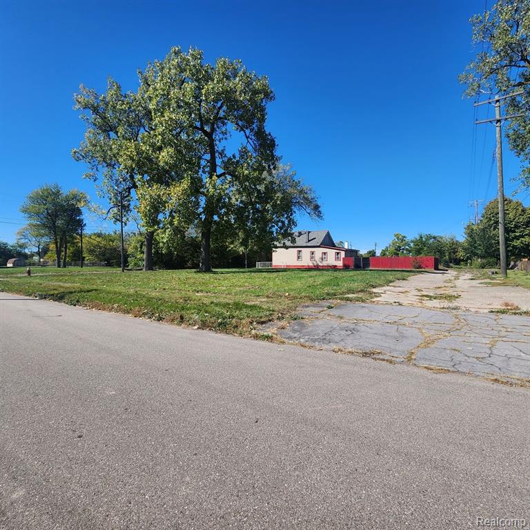 2700 HURON Street, Detroit, MI 48216 — Photo 7