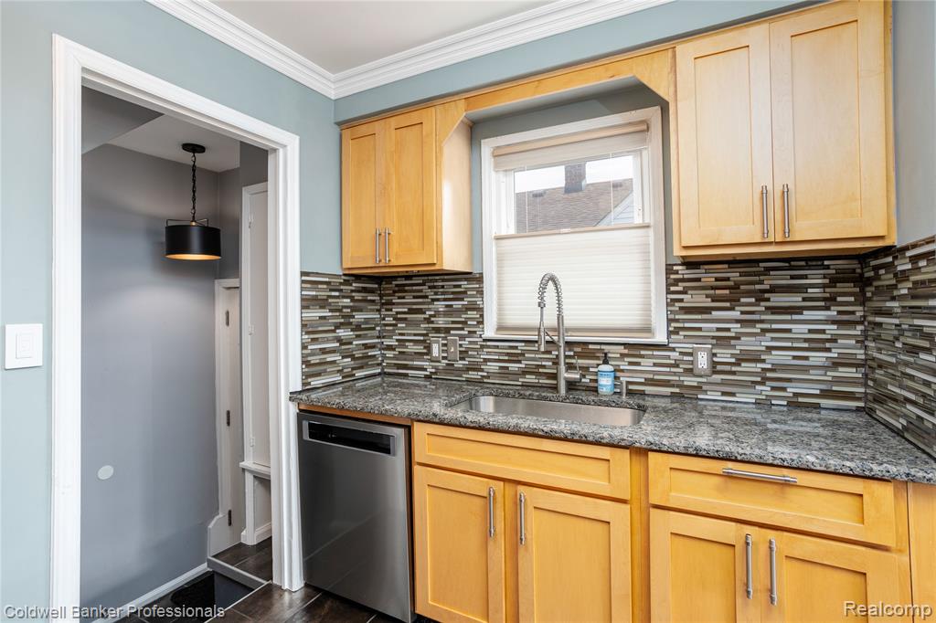 909 Hoffman Avenue, Royal Oak, MI 48067 — Photo 16