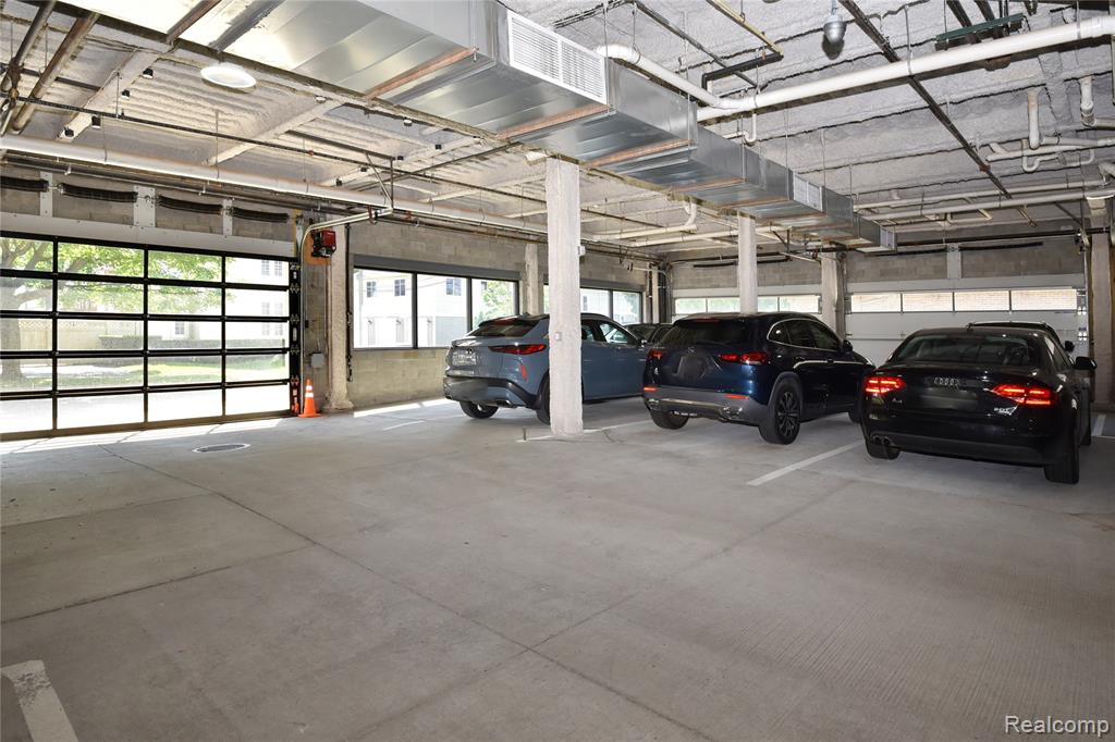 750 Forest Avenue, 202, Birmingham, MI 48009 — Photo 34