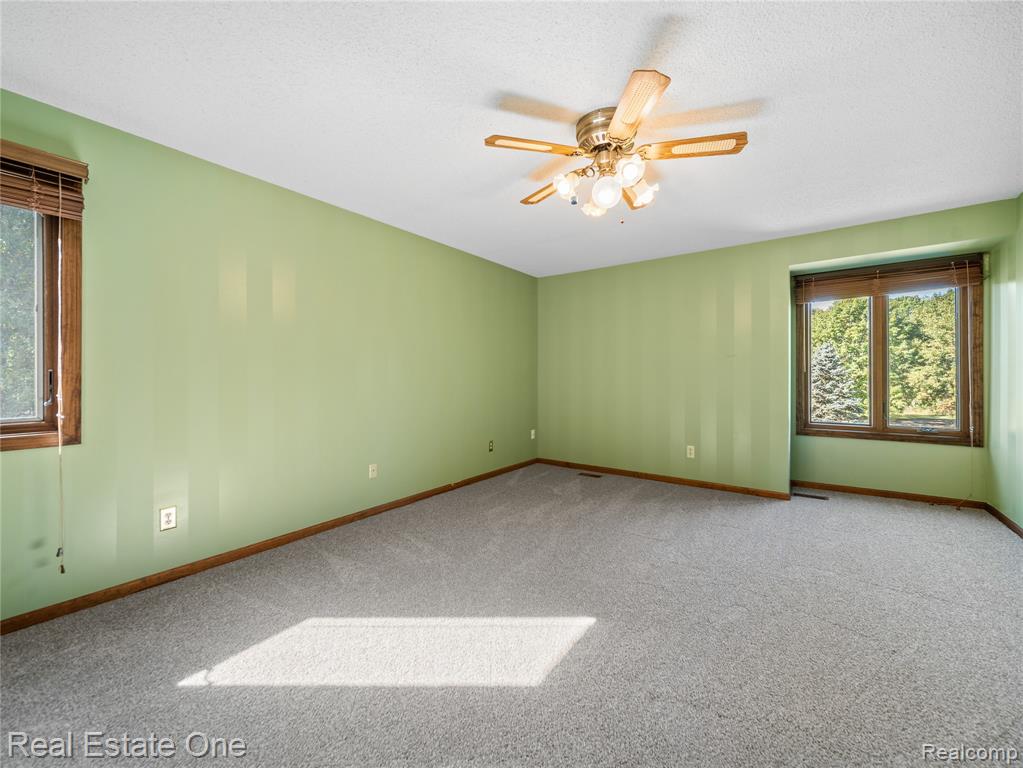 4097 Merna Lane, Milford, MI 48380 — Photo 24