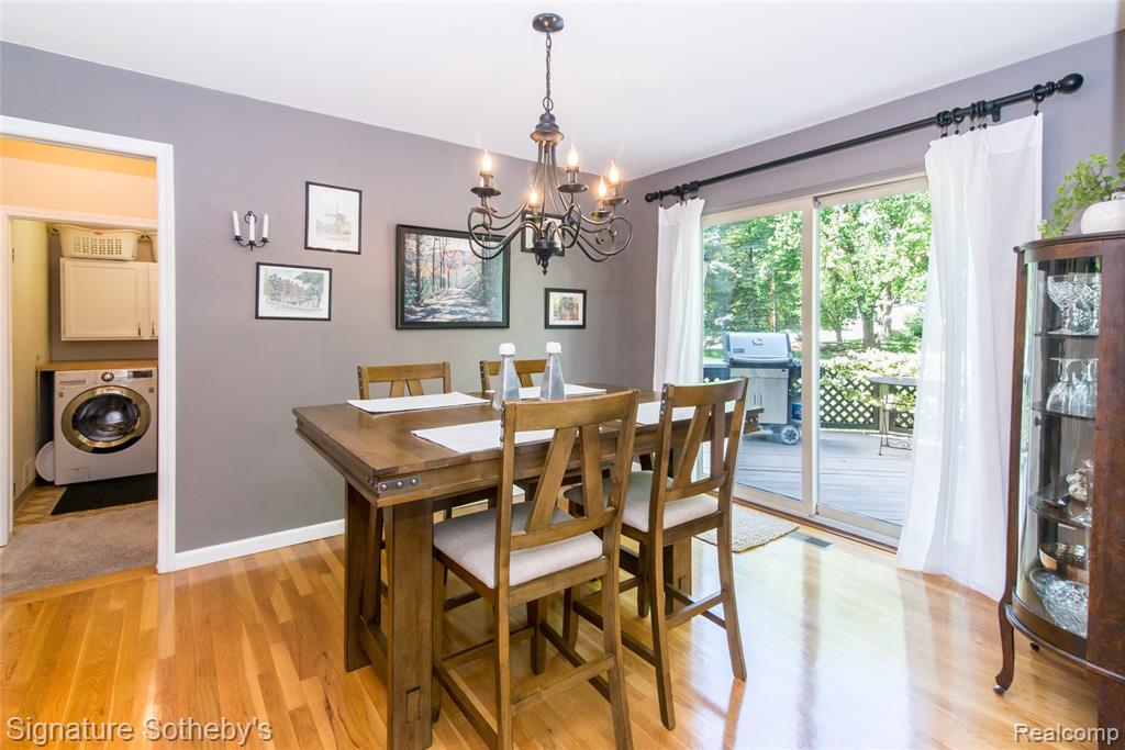 576 Ten Point Drive, Rochester Hills, MI 48309 — Photo 11