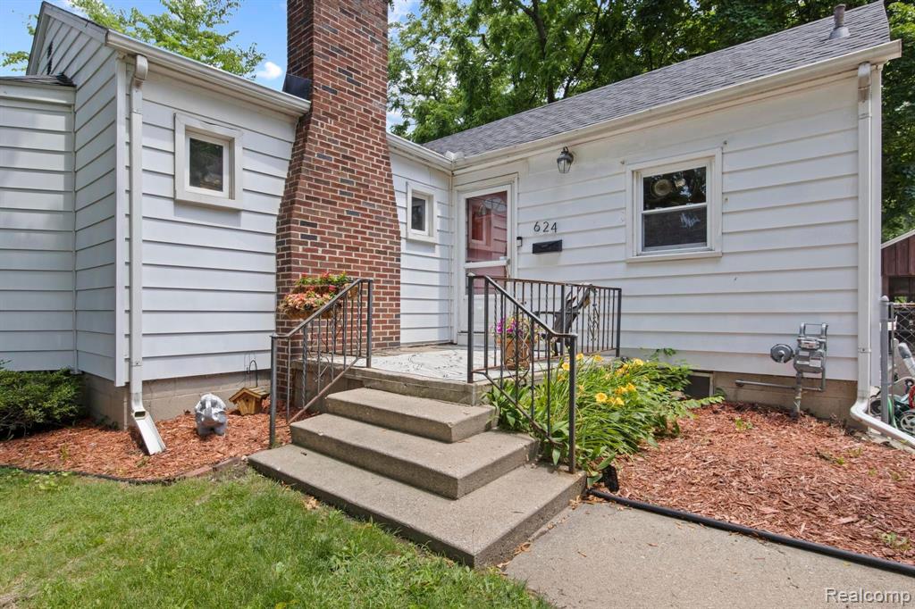 624 N PROSPECT Road, Ypsilanti, MI 48198 — Photo 3