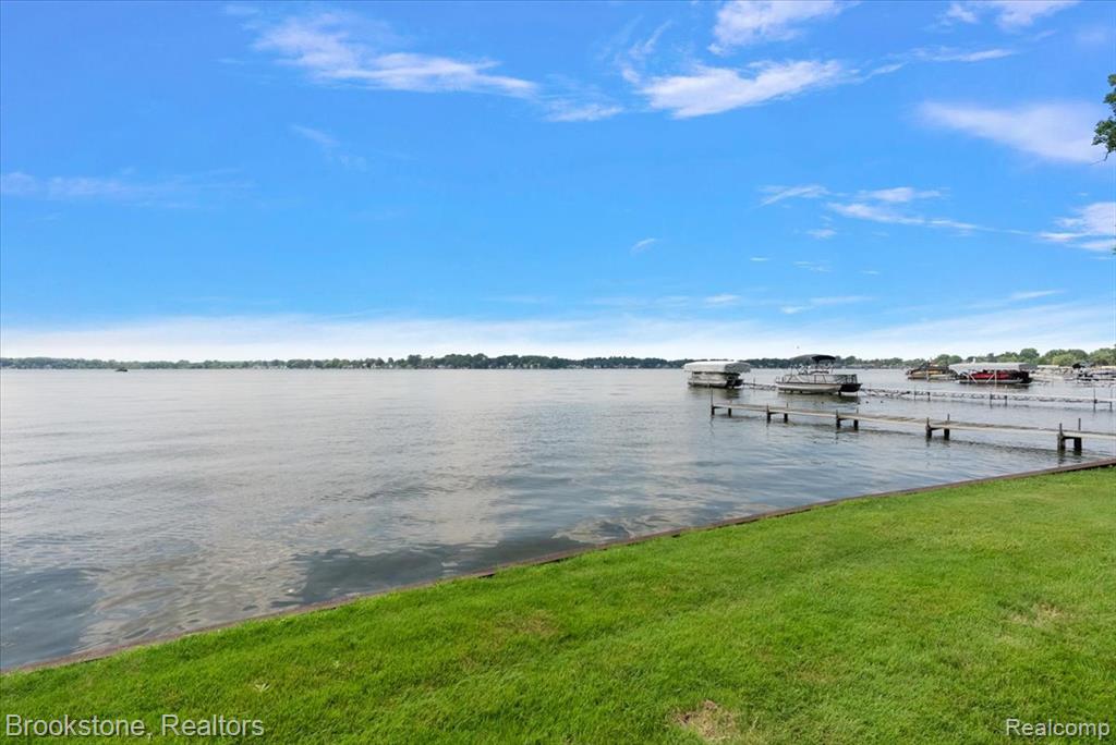 1167 E Lake Drive, Novi, MI 48377 — Photo 9