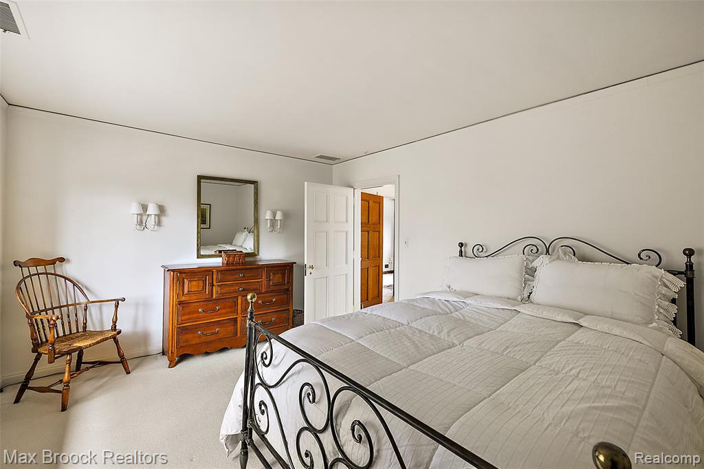 65 Lone Pine Road, Bloomfield Hills, MI 48304 — Photo 26