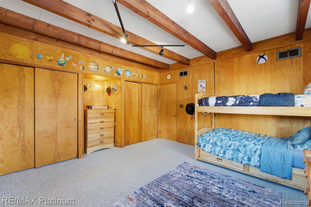 4960 Cooley Lake Road, Waterford, MI 48327 — Photo 21