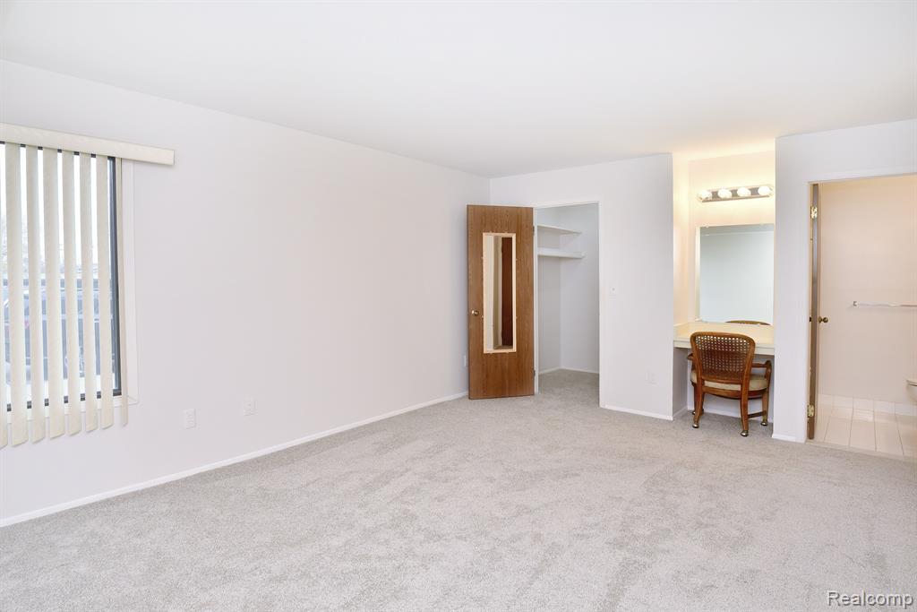 30475 W 14 Mile Rd, 74, Farmington, MI 48334 — Photo 15