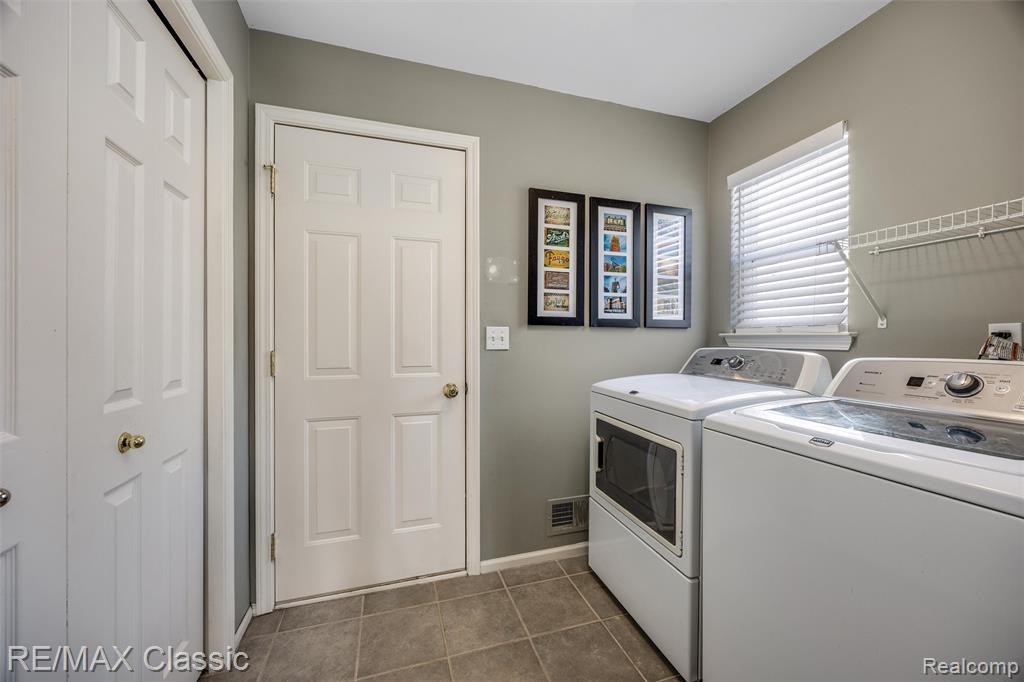 8222 Sequoia Lane, White Lake, MI — Photo 16