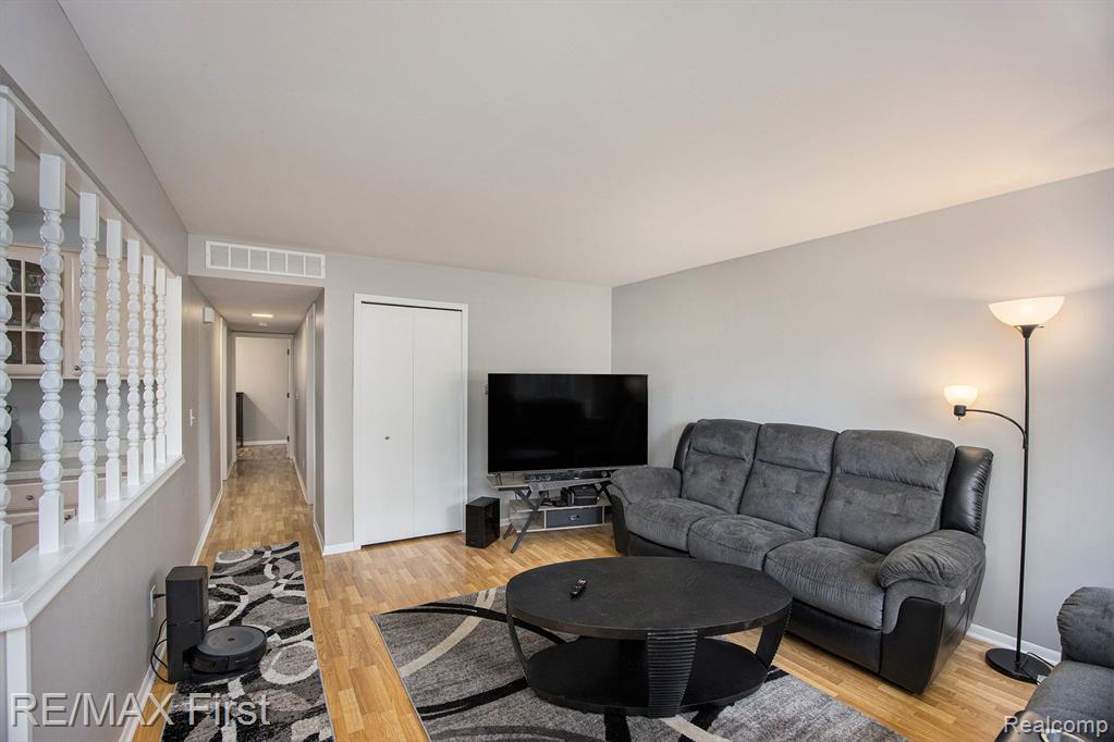 715 LOWELL Street, Marine, MI — Photo 5
