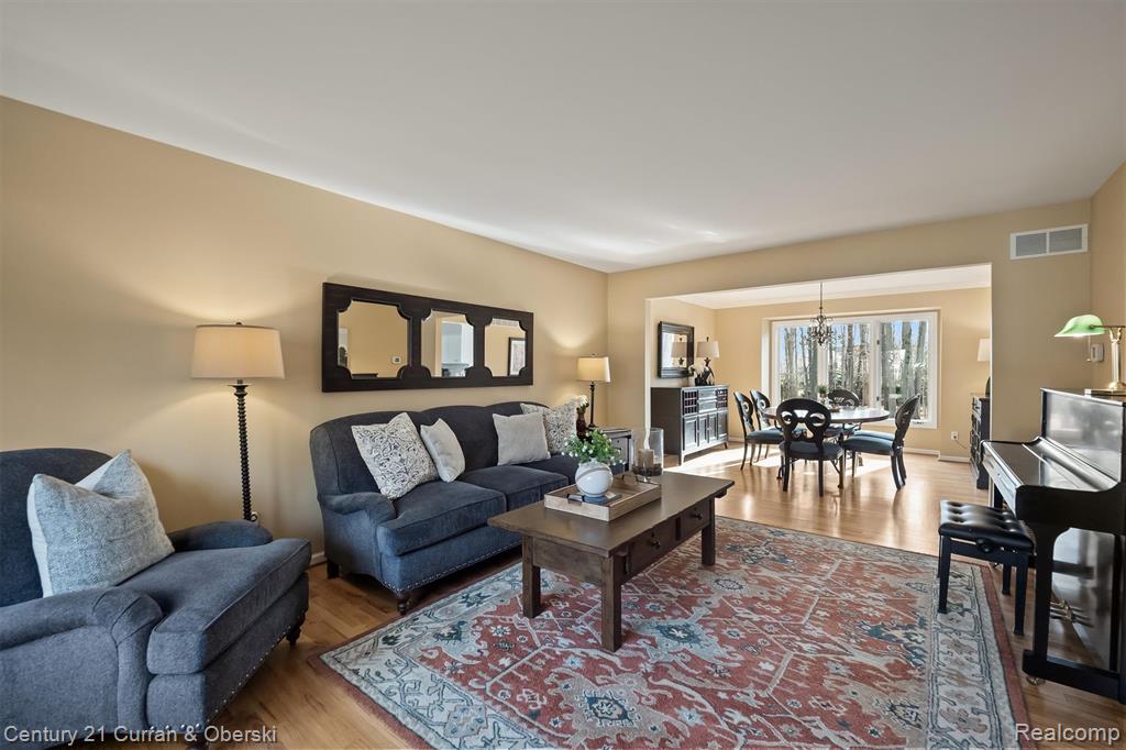 43507 Scenic Lane W, Northville, MI 48167 — Photo 7