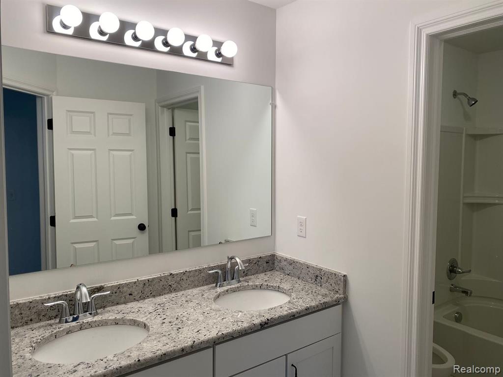 62211 Julep Ct, South Lyon, MI 48178 — Photo 20