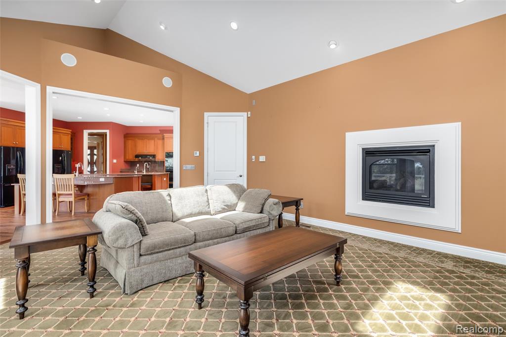 7432 Foxburg Court, Clarkston, MI 48348 — Photo 34