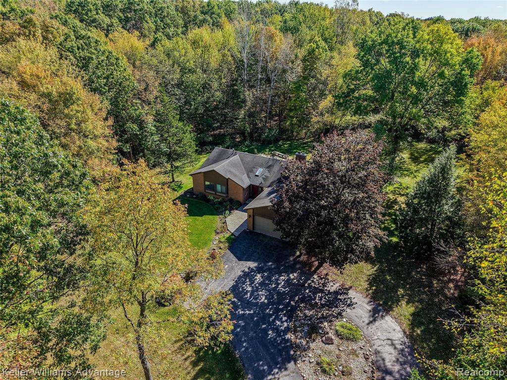 5480 Lyngre Drive, Howell, MI 48843 — Photo 41