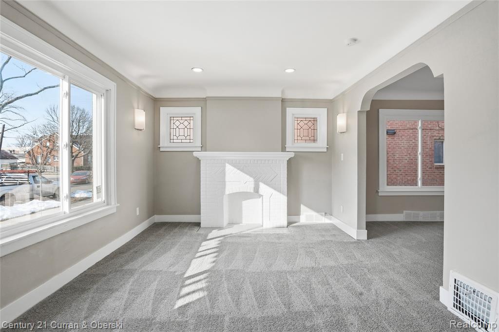 6640 Yinger Avenue, Dearborn, MI 48126 — Photo 3