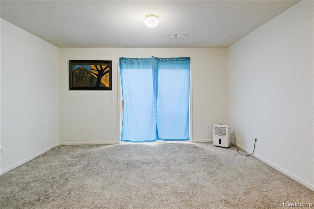 9542 Overlook Court, Grand Blanc, MI 48439 — Photo 18
