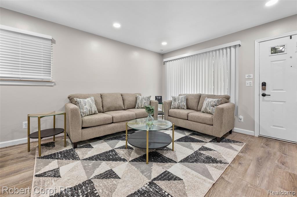 4772 Harding Street, Dearborn Heights, MI 48125 — Photo 9