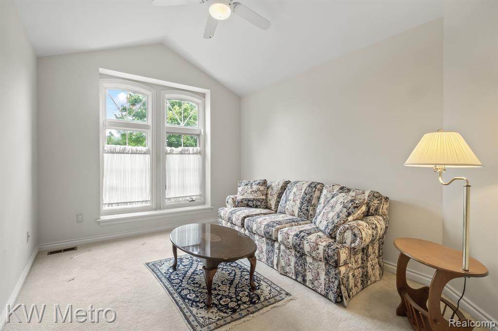 3953 Lake Forest Drive, Sterling Heights, MI 48314 — Photo 26