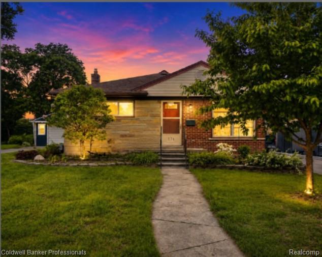 574 Auburn Street, Plymouth, MI 48170 — Photo 2