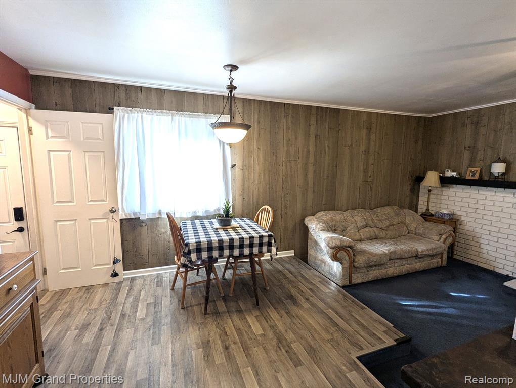 9264 CHAMBERLAIN Street, Romulus, MI 48174 — Photo 5