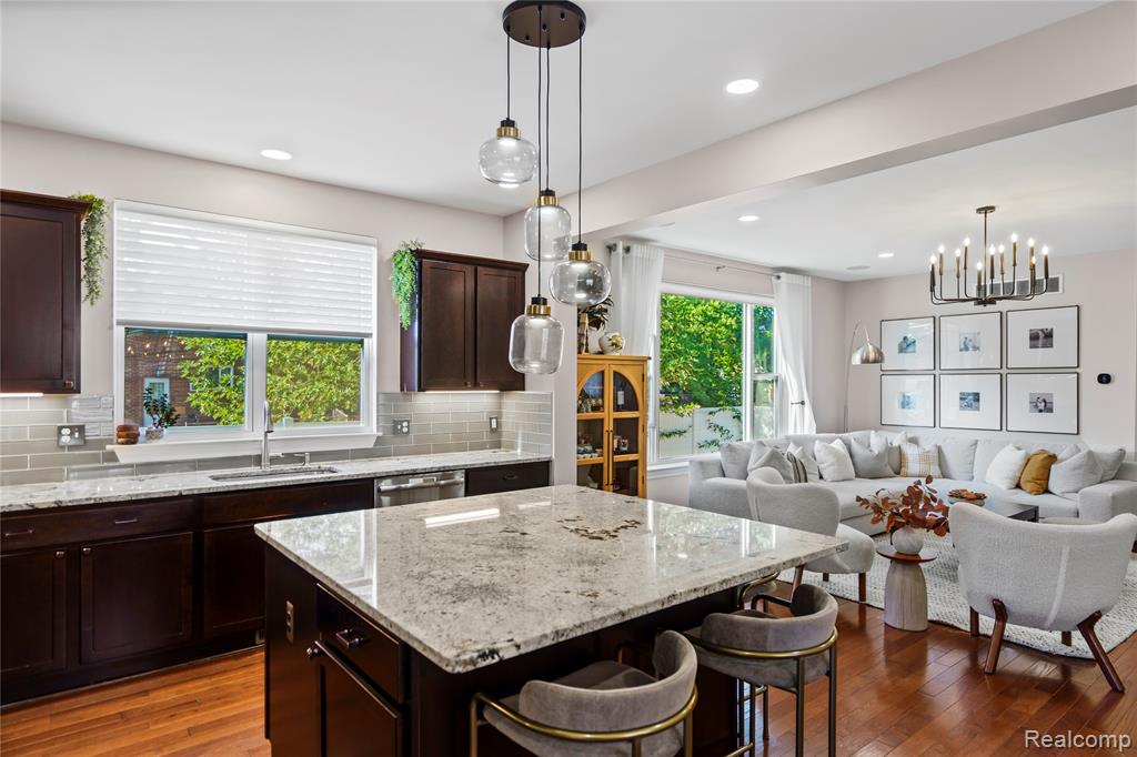 800 N Dorchester Avenue, Royal Oak, MI 48067 — Photo 12
