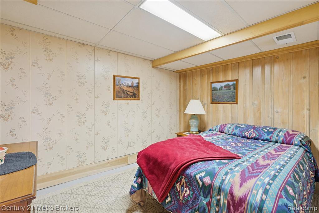 4466 S Center Road, Burton, MI 48519 — Photo 36