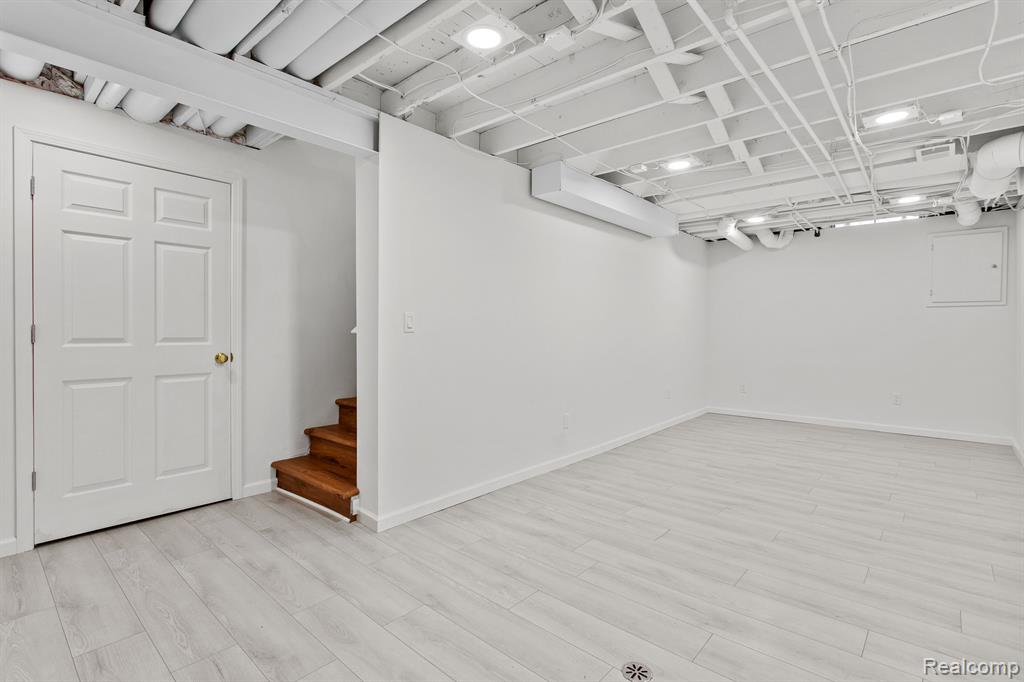 4051 SARAH ANN Drive, Canton, MI 48188 — Photo 13
