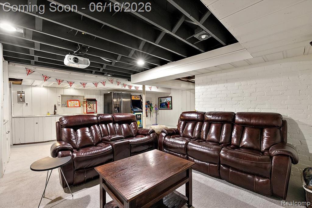 31505 Kennoway Court, Beverly Hills, MI 48025 — Photo 45