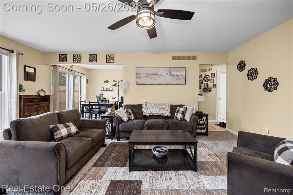 7736 Lake Ridge Drive, Waterford, MI 48327 — Photo 8