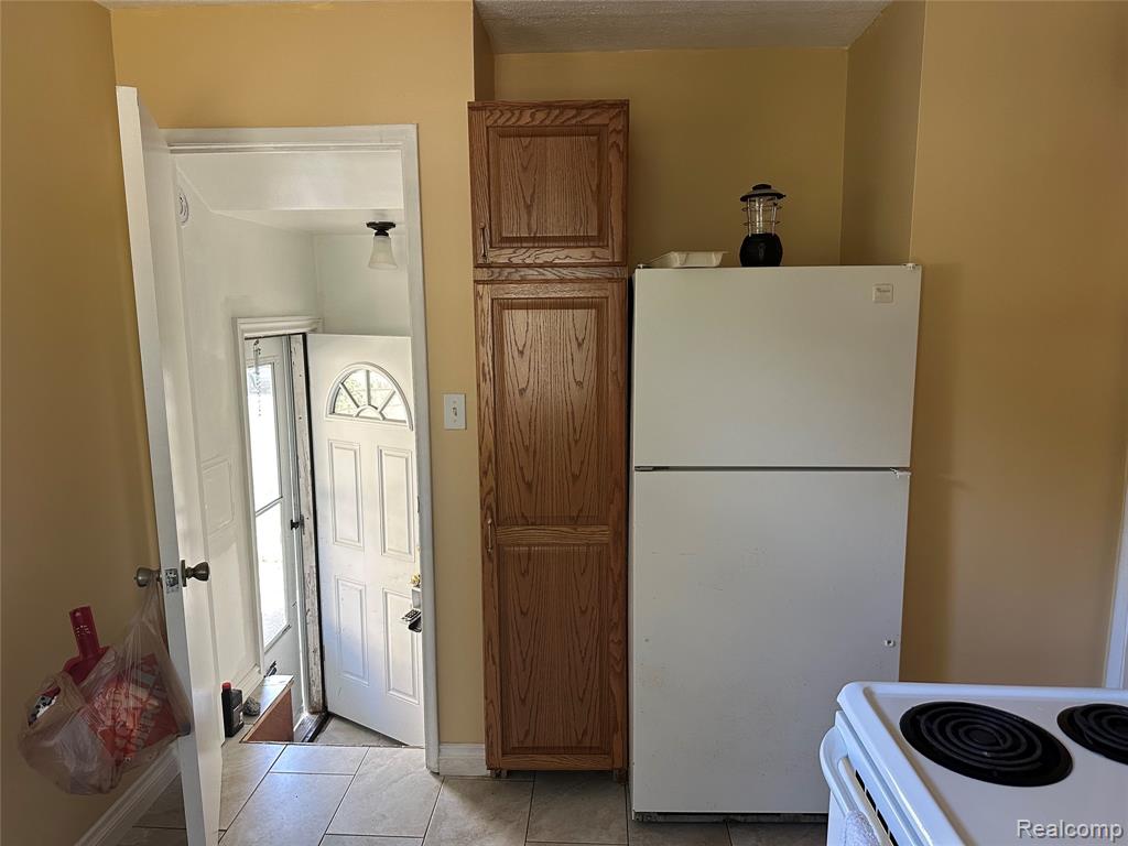 583 Wesbrook Street, Pontiac, MI 48340 — Photo 6