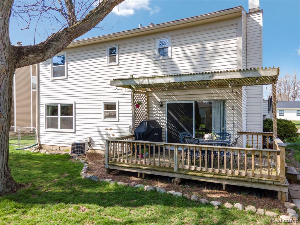 44453 Albert Drive, Plymouth, MI 48170 — Photo 8