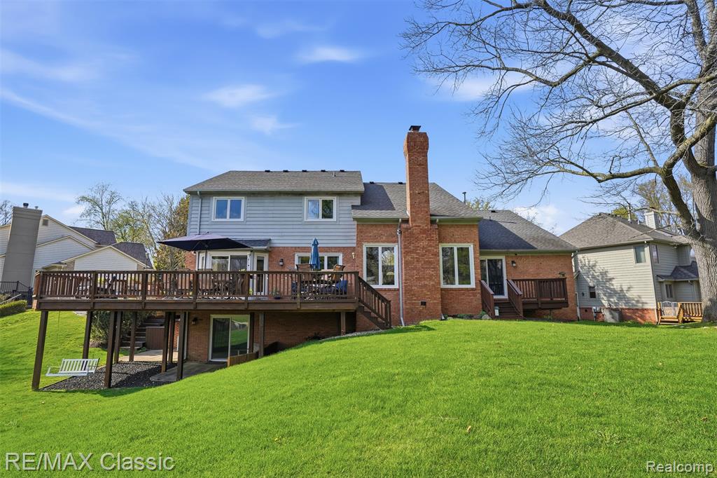 1726 Pondview Lane, Commerce Twp, MI 48382 — Photo 4