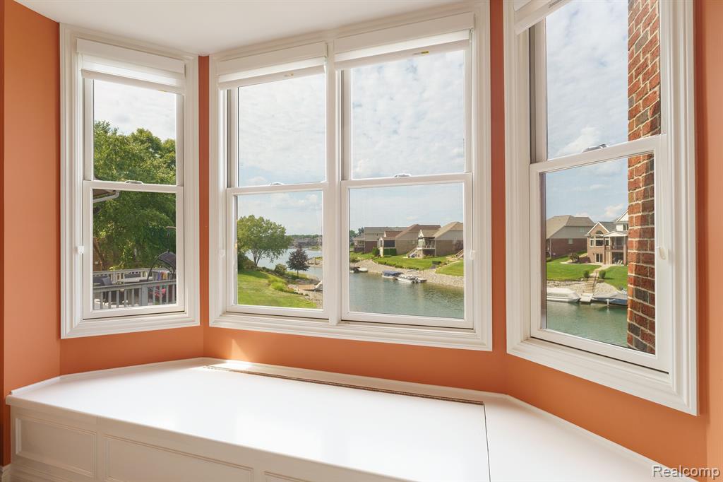 10769 CLIFFVIEW Drive, South Lyon, MI 48178 — Photo 23