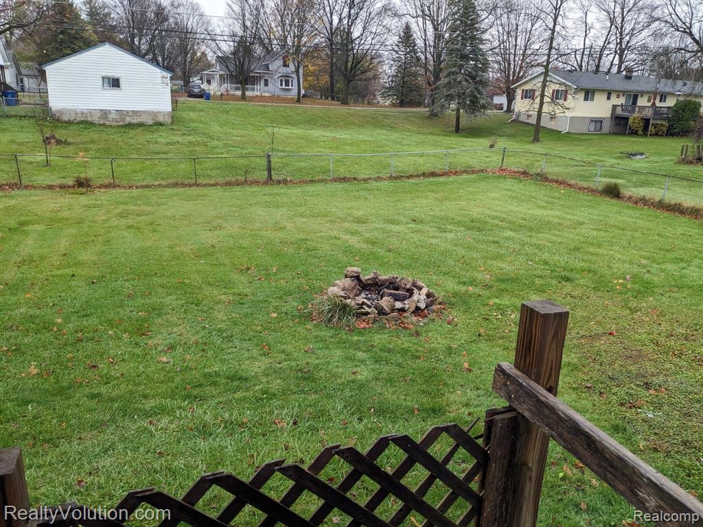6219 PINE Street, Mayville Vlg, MI 48744 — Photo 12