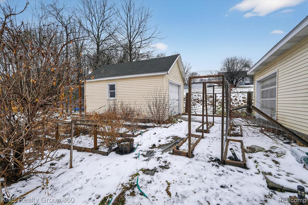 407 Center Street, Clio, MI 48420 — Photo 40