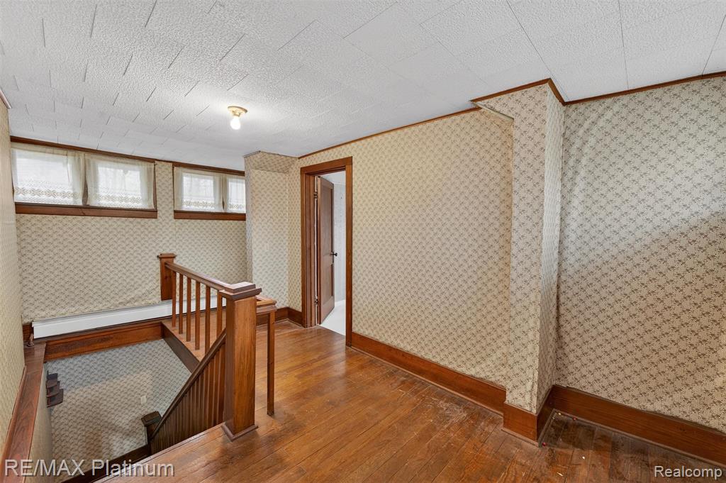 215 Washington Street, Byron, MI 48418 — Photo 13