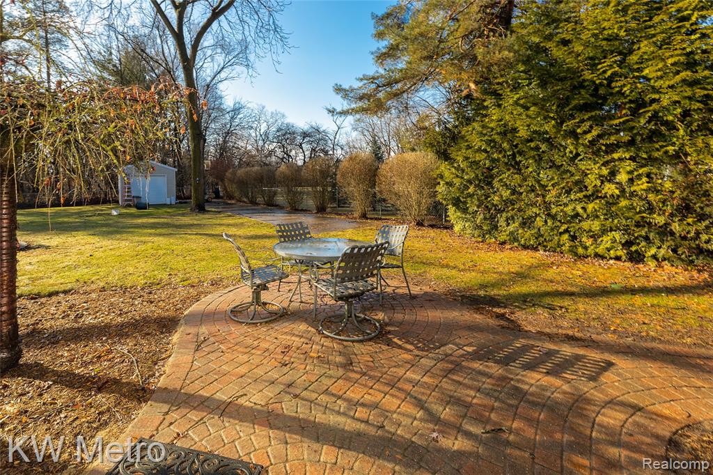 85 Stalwart Drive, Troy, MI 48098 — Photo 36