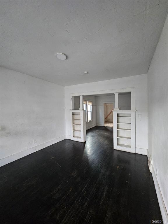 9421 RAVENSWOOD Street, Detroit, MI 48204 — Photo 8