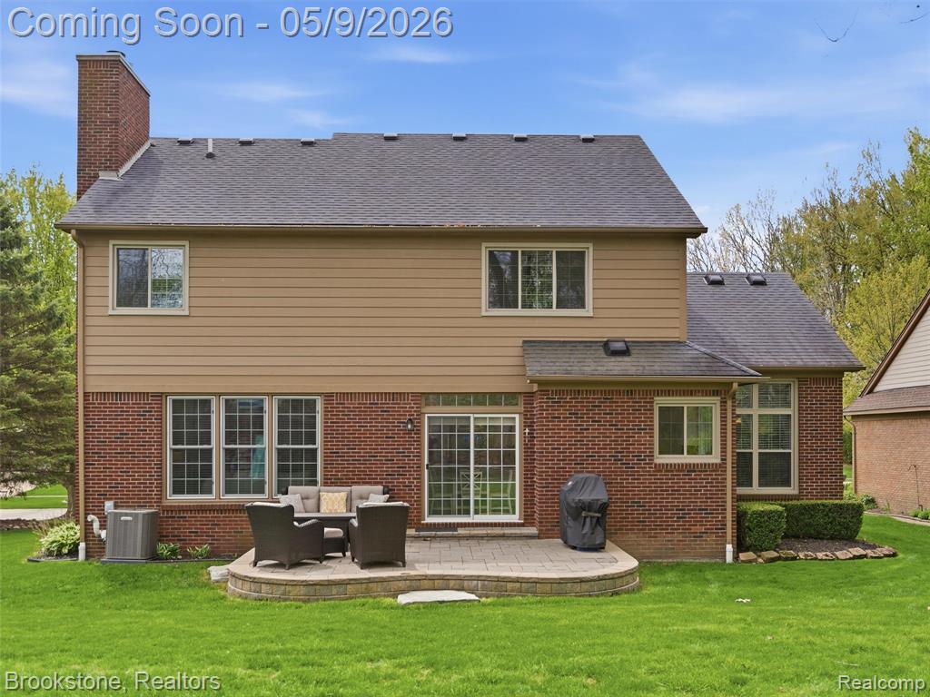 722 Lake Ridge Road, Rochester Hills, MI 48307 — Photo 38