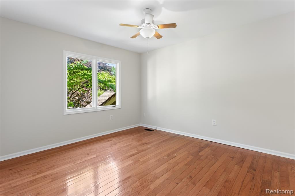 6890 Duchess Court, Troy, MI 48098 — Photo 38