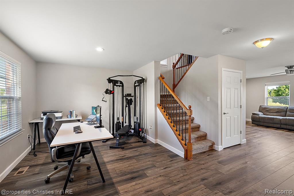 61171 SADDLECREEK Drive, South Lyon, MI 48178 — Photo 5